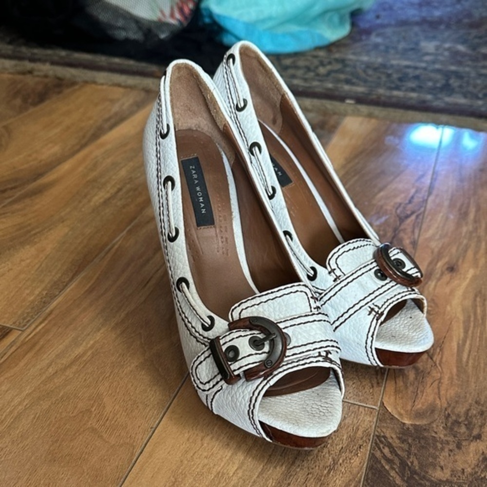 Zara White Peep Toe Heels with Buckle
